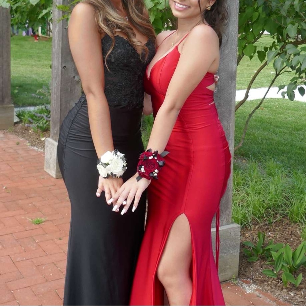 Elegant Red Prom Dress